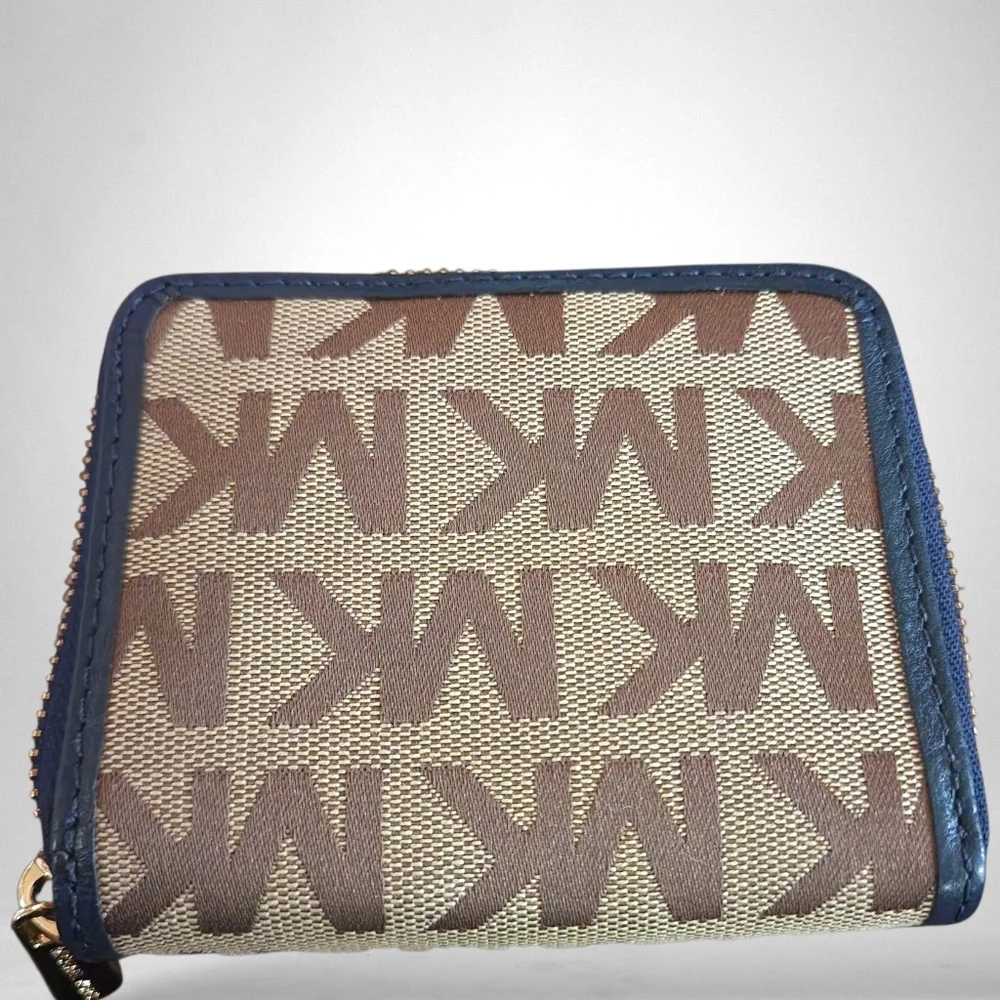 Michael Kors Jet Set MED Zip Around Wallet